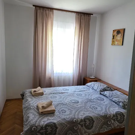 Apartment Bojan *
