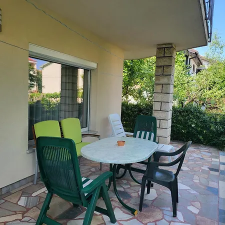 شقة Bojan إيزولا